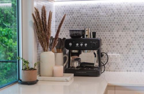 Jubilee Pocket House | Airlie Abode