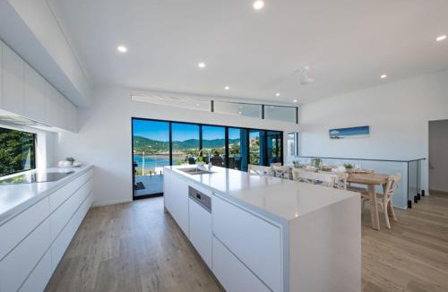 Airlie Beach House | Airlie Bay View