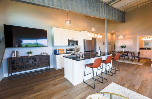 Salado Apartment | Airplane/Hanger 2 bedrooms 2 bathrooms #2