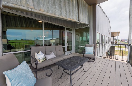Salado Apartment | Airplane/Hanger 2 bedrooms 2 bathrooms #2