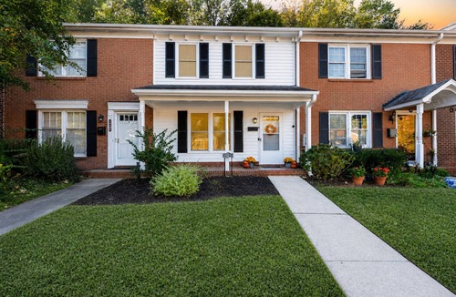 Greensboro Condo | Airport 10 min A&T University-Downtown 13 min Coliseum 17 min