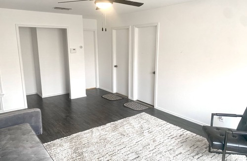 North San Antonio - SAT House | Airport<10min - Riverwalk<20min - 2BR Units, Up to 3 Guests