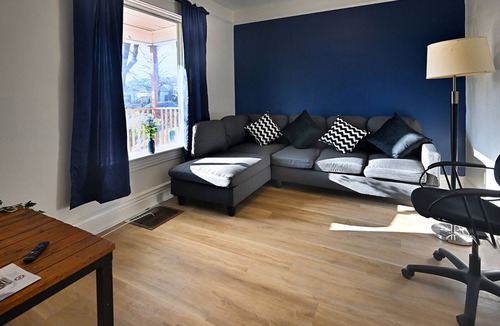 St. James House | Airport 2 beds + Office beauty