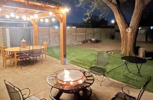 Albuquerque House | AirPort and relax backyard