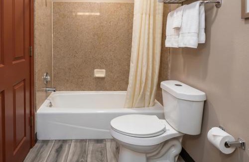 Central City Hotel | Airport Inn & Suites South Padre Island I 37