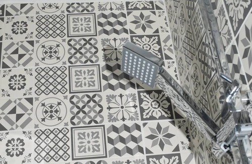 Broadheath House | Airport Padzzz