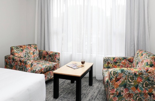 Wellington Hotel | Airport Stays