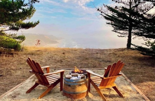 Half Moon Bay House | Airstream Coastal Hideaway Sunset