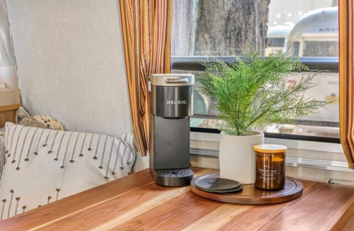 Dunsmuir Apartment | Airstream - (White Oak)