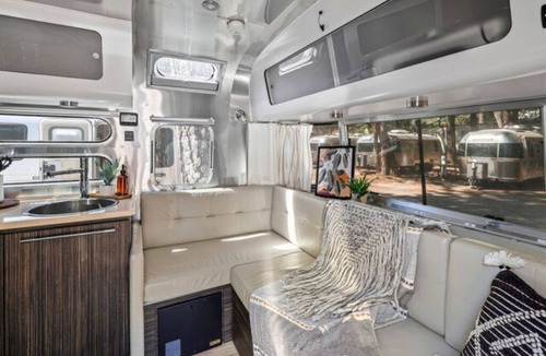 Dunsmuir Apartment | Airstream - (Willow)