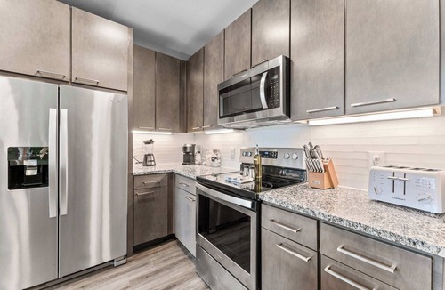Montopolis Apartment | Airy 1BR luxe suite close to Downtown w/fast WiFi