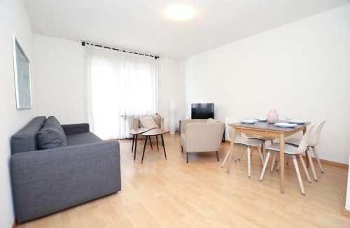 Alt-Wiedikon Apartment | Airy Apartment Near Uetliberg Nature