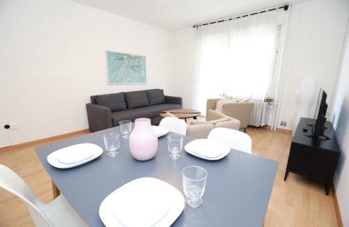 Alt-Wiedikon Apartment | Airy Apartment Near Uetliberg Nature