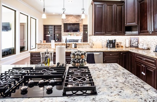 Shenandoah House | Airy Luxe+Sleeps 11+Pool+Game Room+Pool Table