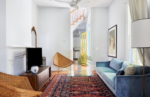Uptown Historic District Apartment | Airy Magazine St Apt, Walk to Shops & Restaurants