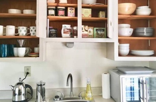 New Paltz Apartment | Airy & Private Escape on Mountain Rest Road Pool