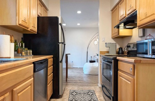 Albuquerque House | AirZen: Secure Gated 3BR Japandi Oasis w/EV Garage, Trails & Views