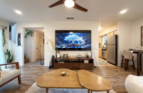 Albuquerque House | AirZen: Secure Gated 3BR Japandi Oasis w/EV Garage, Trails & Views