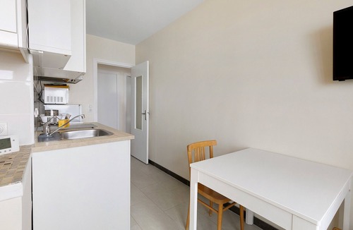 Batz-sur-Mer Apartment | Ajoncs Apartment – Seafront, Terrace, Parking, Côte Sauvage