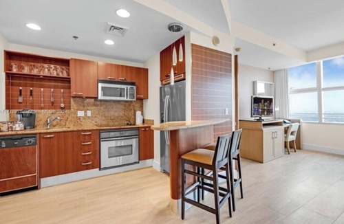 Brickell Apartment | AKA Brickell 32th Free Parking by Palermo Home