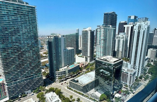 Brickell Apartment | AKA Brickell 32th Free Parking by Palermo Home