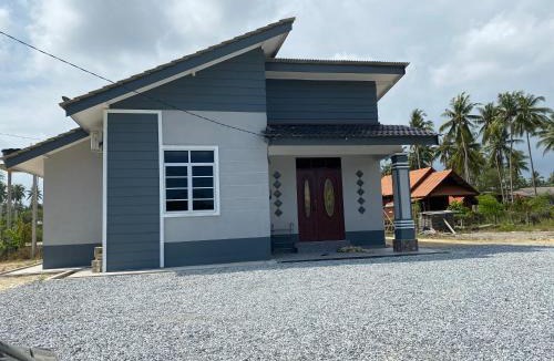 Kampung Ru Lima House | Akif Stella Guesthouse