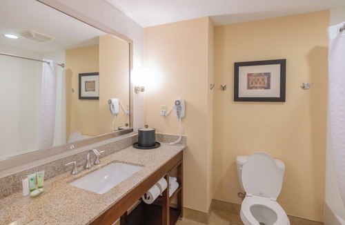 Hogansburg Hotel | Akwesasne Mohawk Casino Resort and Players Inn
