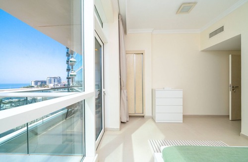 Jumeirah Beach Residence Apartment | Al Bateen Residences