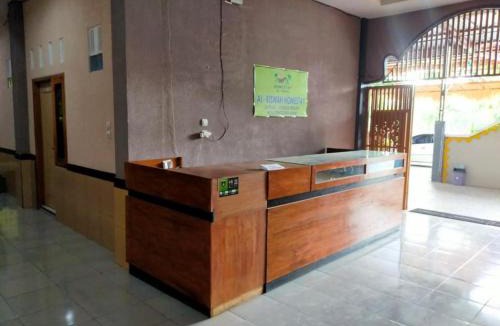 Praya Barat Hotel | AL KISWAH Homestay