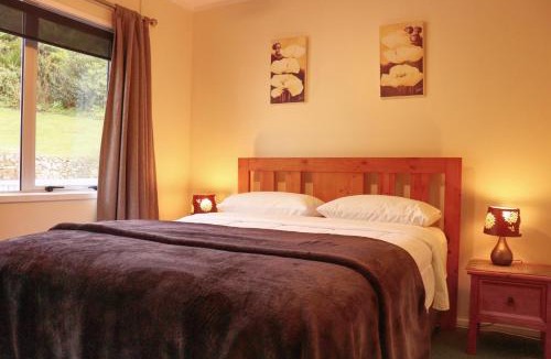 Mangonui Hotel | Al Louise Accommodation