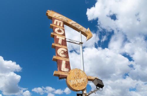 Banks Lake South Hotel | Ala Cozy Motel