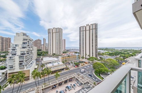 Ala Moana Apartment | Ala Moana Condo by Zelloo