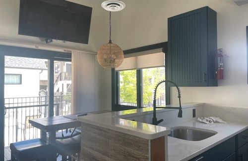 Wildwood Hotel | Ala Moana Motel