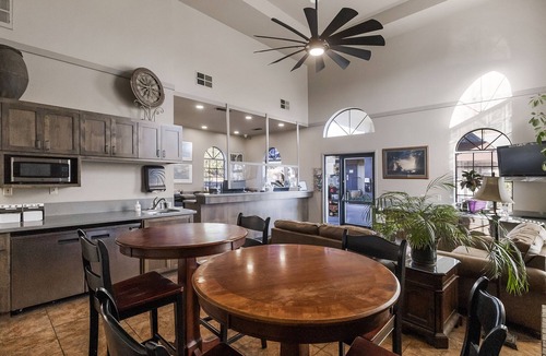 Sonora Hotel | Aladdin Inn