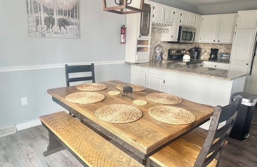 Lake Harmony House | Alafi Lakehouse