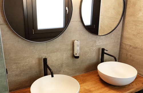 Noes Hotel | Alaia Lodge