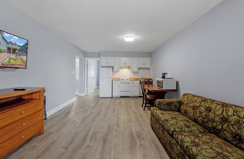 Northeast Virginia Beach Hotel | Alamar Resort Inn
