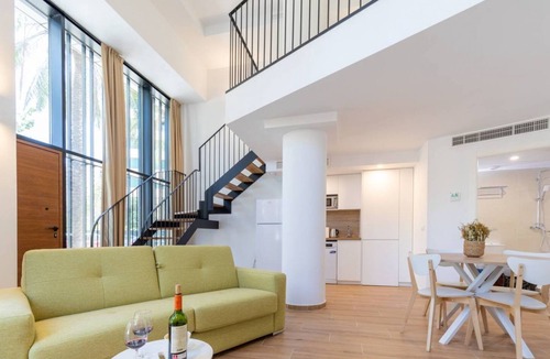 Penya-roja Apartment | Alameda suites loft 4
