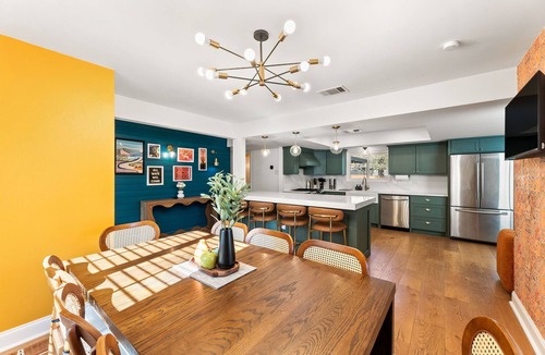 North San Antonio - SAT House | Alamo Family Retreat - Pool, Hot Tub, Game Room, Near Airport, Alamo, & Downtown