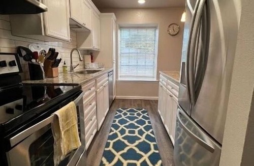 Uptown Condo | Alamo Heights safe and quiet condo