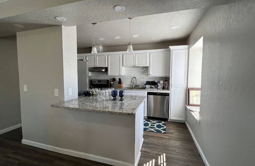 Uptown Condo | Alamo Heights safe and quiet condo