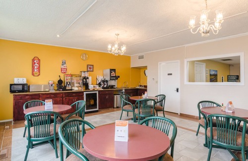 Gillette Hotel | Alamo Inn & Suites