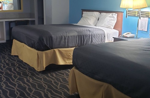 Elmwood Area Hotel | Alamo Motel
