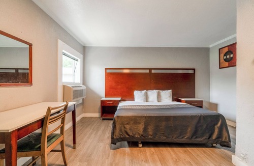 West San Antonio Hotel | Alamo Oasis Inn And Suites By Oyo San Antonio