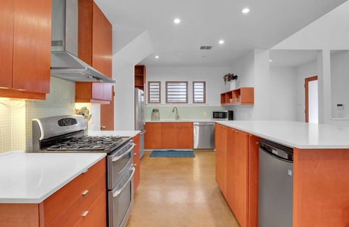 Southtown House | Alamo/Riverwalk/Hemisfair Tower!