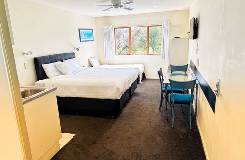 Albany Hotel | Albany Executive Motor Inn