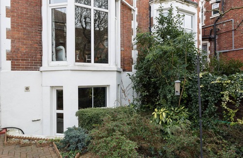 Portsmouth Apartment | Albany Garden Apartment