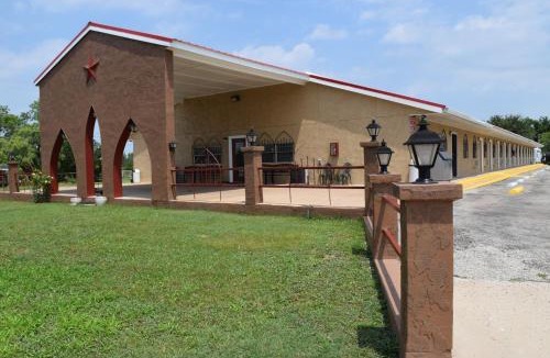 Albany Hotel | Albany Inn & RV Campground