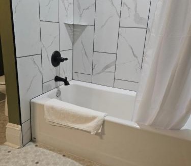 Albany Hotel | Albany Merchants Hotel