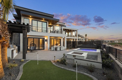 Hurricane House | ALBATROSS NORTH Copper Rock!